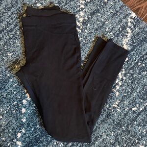 HUE Black Leggings